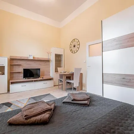 R Byvanie V Srdci Mesta Apartamento Košice
